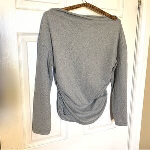 ⚡️3 for 25⚡️ SHEIN Women’s Gray Long Sleeve Ruched Side Top - Size Large